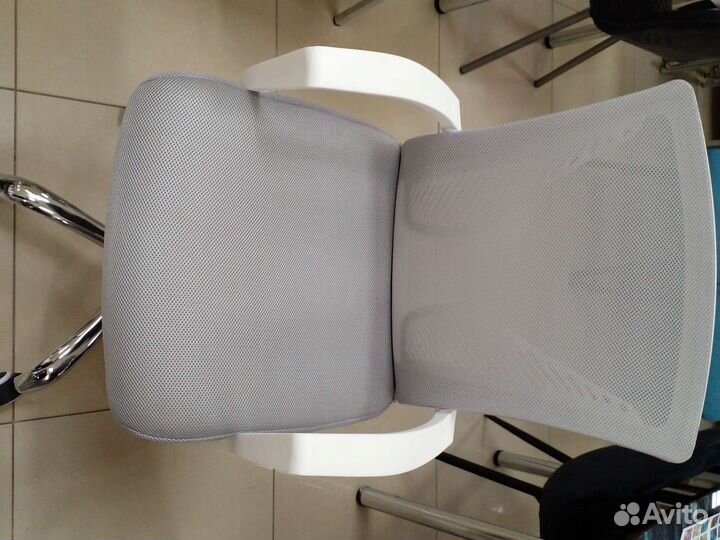 Компьютерное кресло