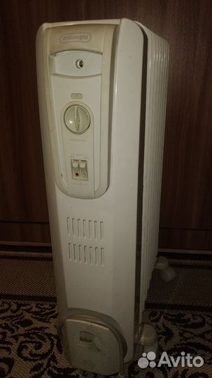 Масляный радиатор(обогреватель) DeLonghi GS 770920