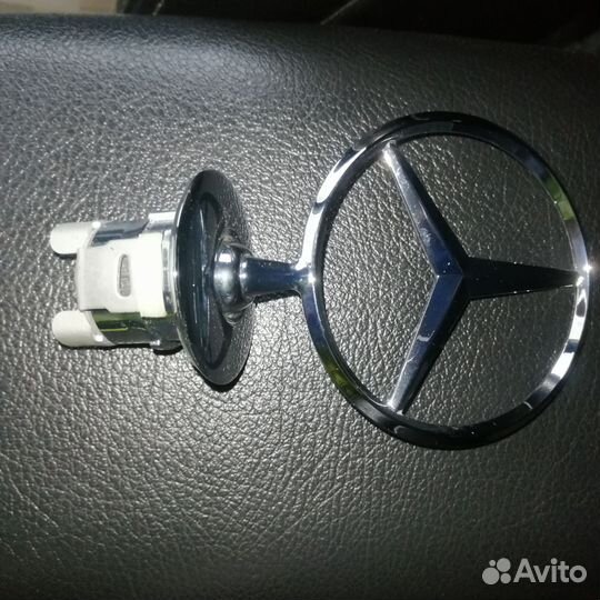 Прицел на капот Мерседес