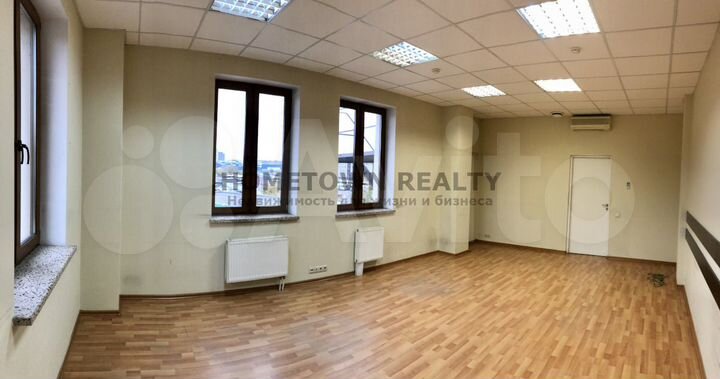 Офисы - 266 м² 2 этаж целиком