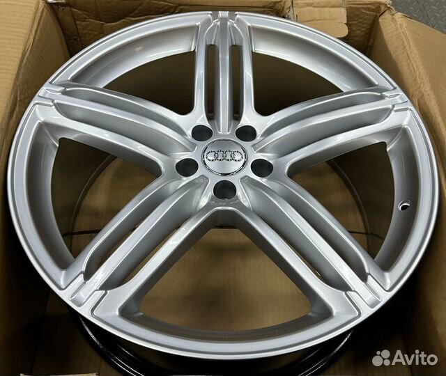 Диски на Audi Ауди Q7 4M R21
