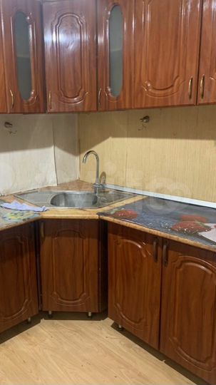 2-к. квартира, 52 м², 1/10 эт.