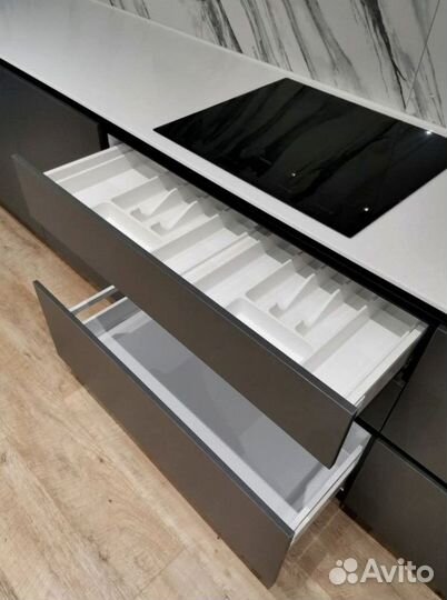 Кухня в стиле хай тек на заказ