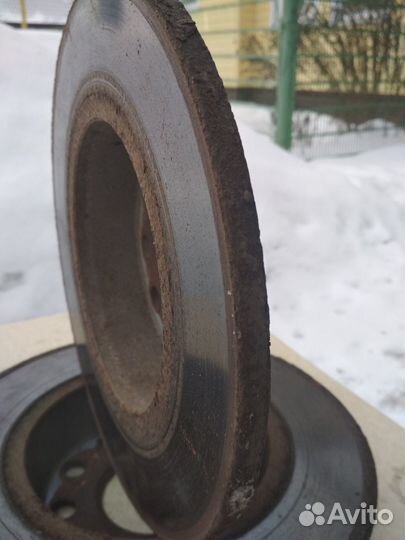 Диски тормозные задние VW Golf 7