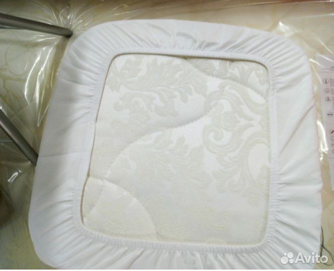 Водонепроницаемый наматрасник с бортом новый