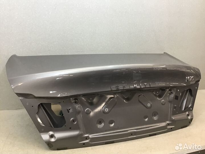 Крышка багажника Infiniti M Q70 (Y51) 2010