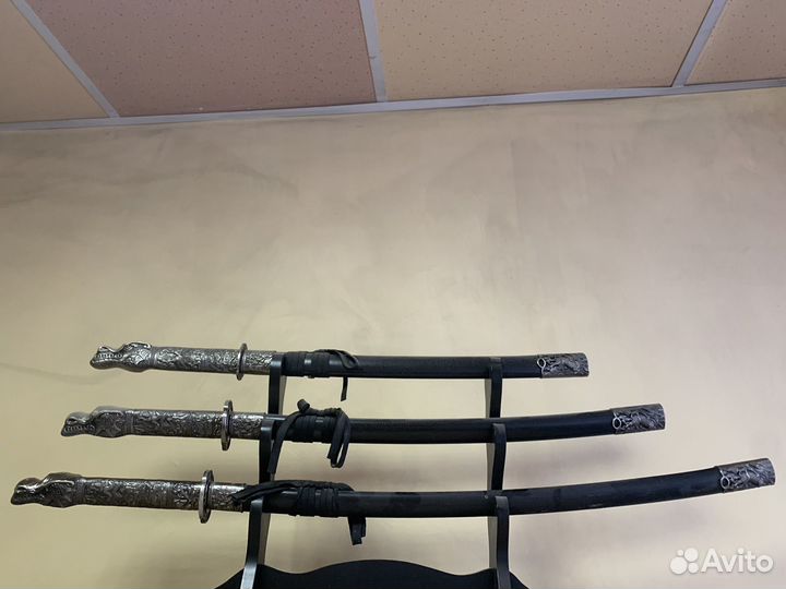 Набор сувенирных японских мечей