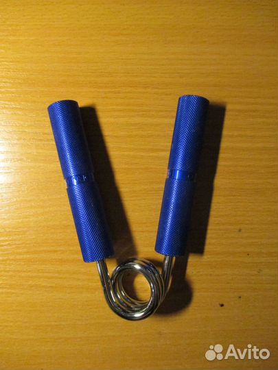 Эспандер кистевой Torneo 45кг