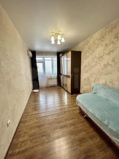 2-к. квартира, 56 м², 2/4 эт.