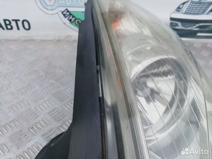 Фара левая Opel Corsa D 2008г