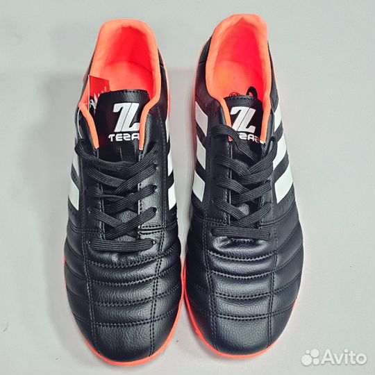 Футбольные бутсы сороконожки Adidas Copa