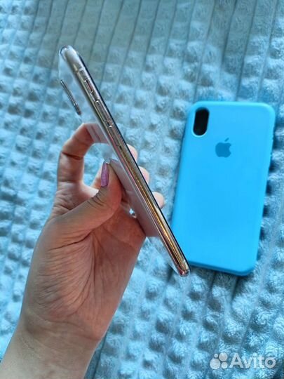 Телефон iPhone 10