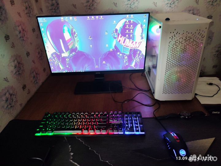 Настольный компьютер в сборе