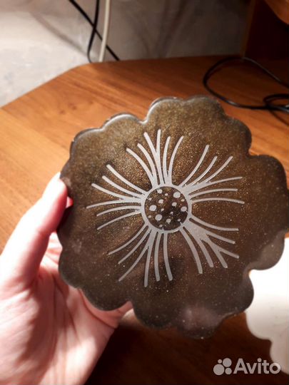 Подставка под горячее из эпоксидной смолы