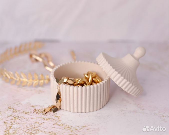 Декоративная шкатулка ручной работы