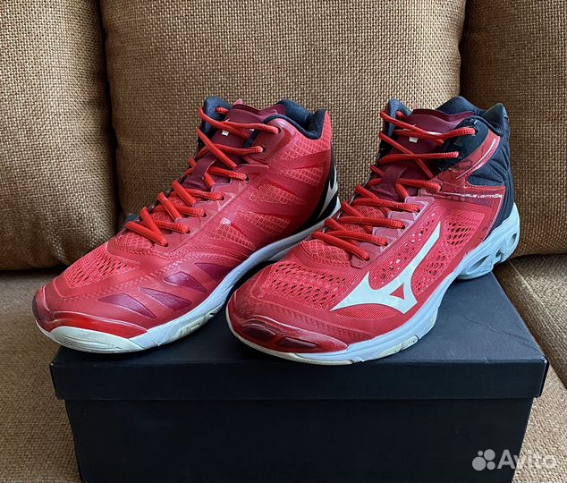 Волейбольные кроссовки Mizuno Wave Lightning Z5