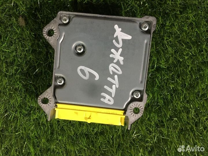 Блок управления AIR BAG Volkswagen Golf (Mk5) V