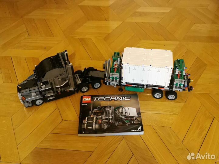 Lego Technic грузовик mack. 42078