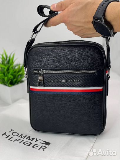 Сумка через плечо от Tommy – всегда в тренде