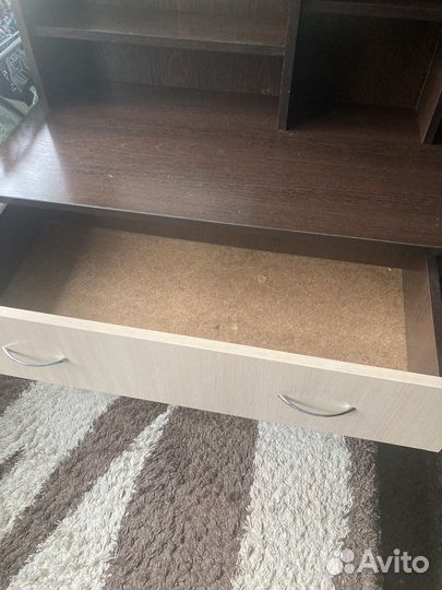 Трюмо с зеркалом