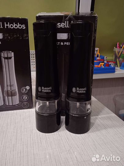 Набор мельниц Russell Hobbs