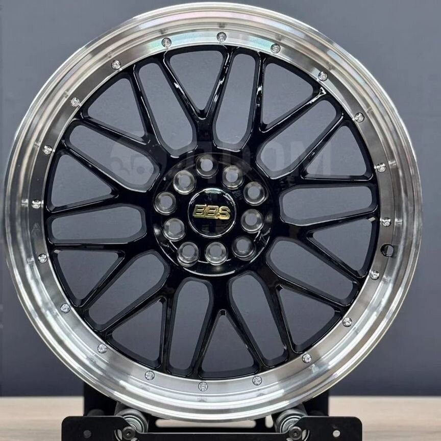 Литые диски Powcan 8.5×R18 5×114.3