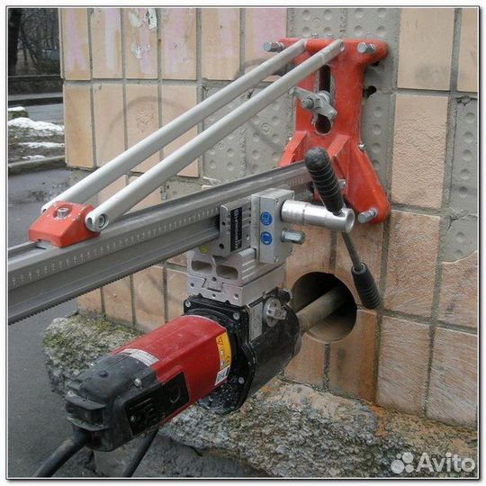 Алмазное бурение отверстий