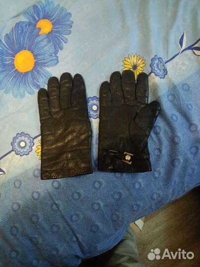 Перчатки