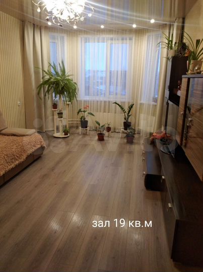 3-к. квартира, 80 м², 3/17 эт.