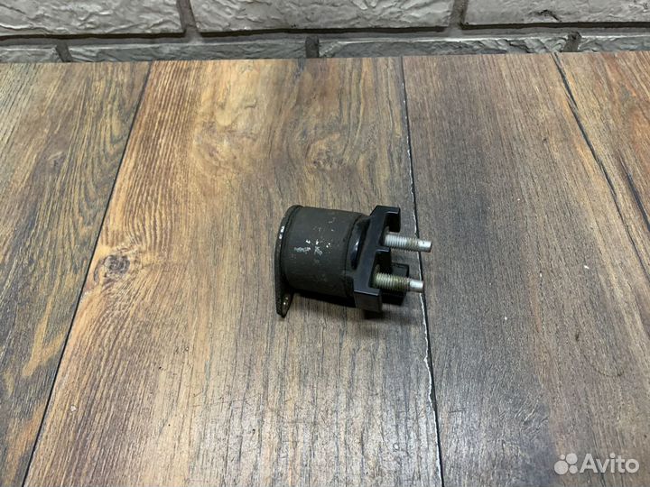 Infiniti Q50 (V37) Реле стартера 2л Turbo