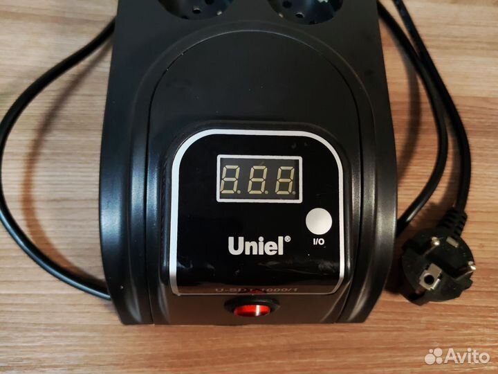 Стабилизатор напряжения Uniel U-SDT-1000/1