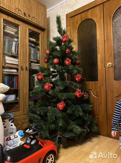 Ёлка новогодняя искусственная