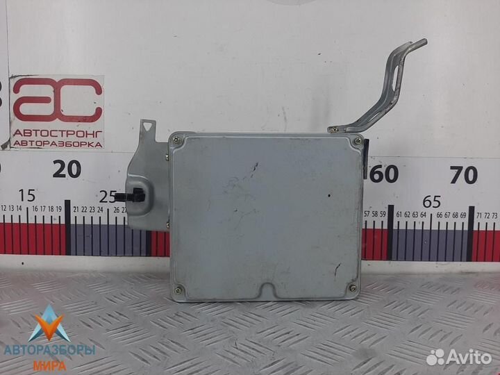 Блок управления двигателем Lexus RX 2000