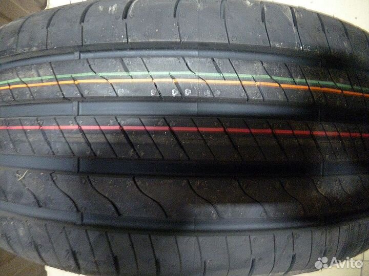 Goodyear EfficientGrip Performance 2 235/50 R19 103V