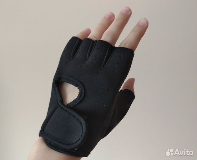 Перчатки для занятий спортом