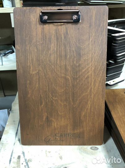 Деревянный планшет под меню