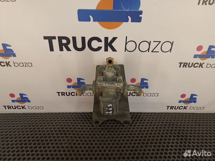 1422152 Клапан ускорительный