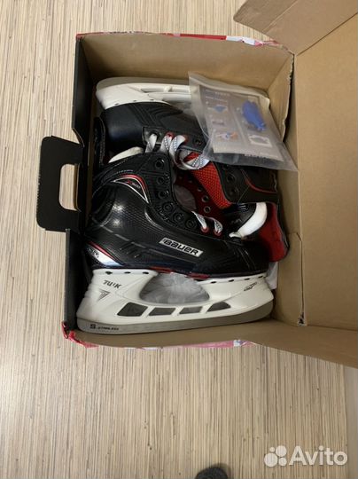 Хоккейные коньки bauer vapor x600