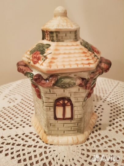 Сахарница или солонка