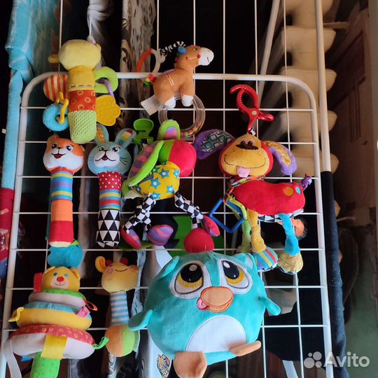 Детские развивающие игрушки для малышей