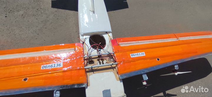 Радиоуправляемый самолет