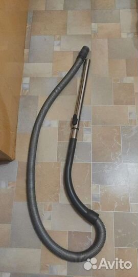 Шланг телескопическая трубка щётка на пылесос Boch