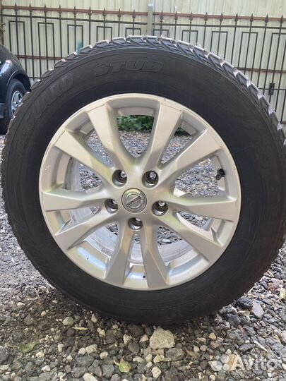 Yokohama IceGuard Stud IG65 215/60 R16 99T