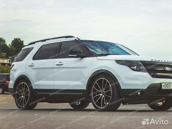 Литые диски Sakura R22 на Ford Explorer