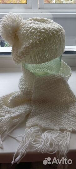 Берет женский вязаный