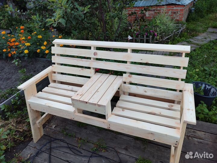 Садовая лавочка