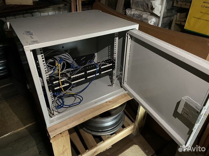 Шкаф телекоммуникационный