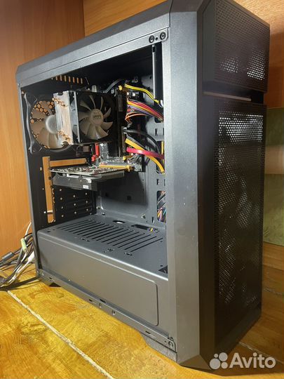 Офисный компьютер