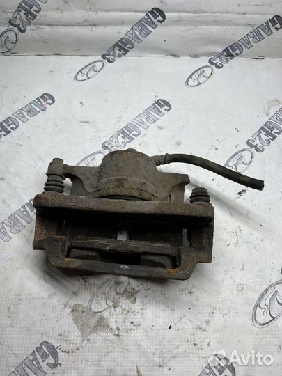 Суппорт передний Honda Civic 4D