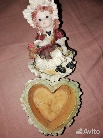 Шкатулка для ювелирных украшений